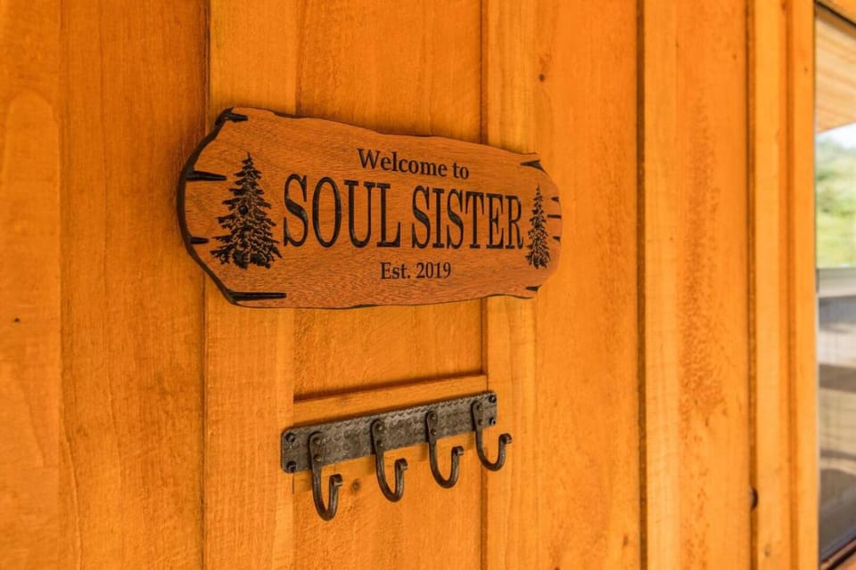 WiFi & Waterfront - Soul Sister Red River Gorge KY House in Kentucky