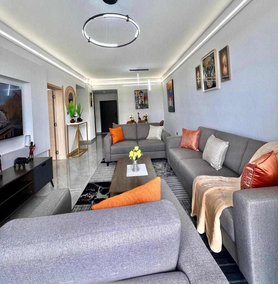 Communal lounge/ TV room, TV and multimedia, Living room, Seating area, Evening entertainment