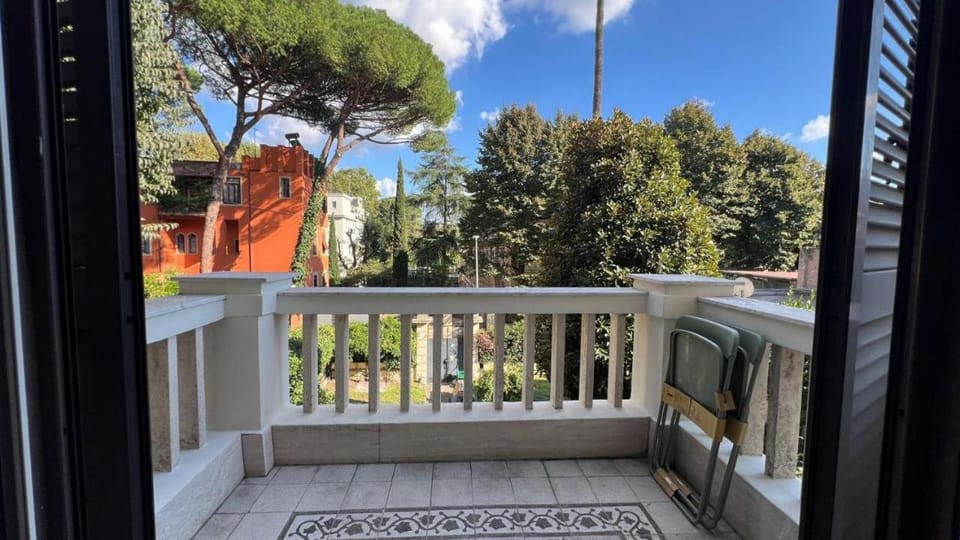 Balcony/Terrace, Garden view