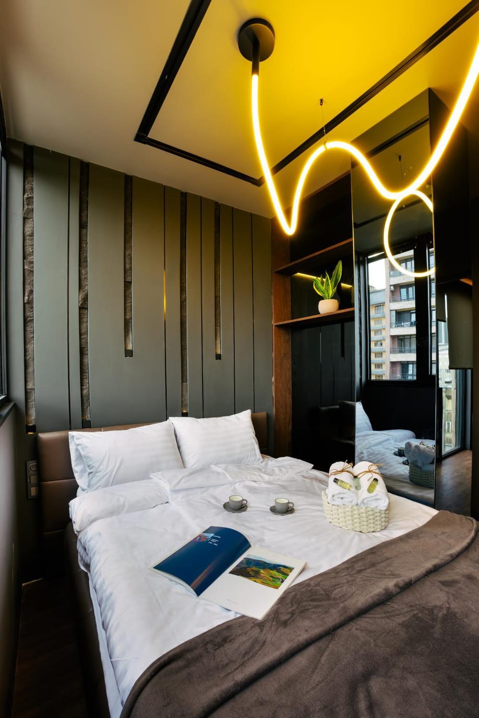 Bed, Bedroom