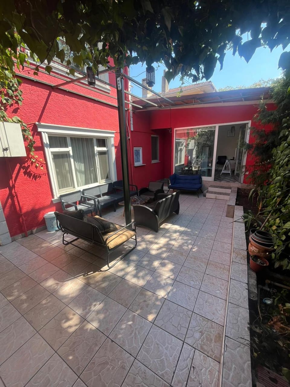 Property building, Patio, Balcony/Terrace, Lobby or reception, Seating area