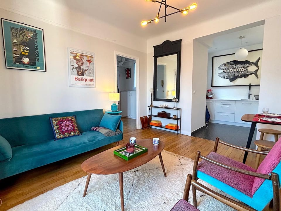 TV and multimedia, Kitchen or kitchenette, Living room, Dining area