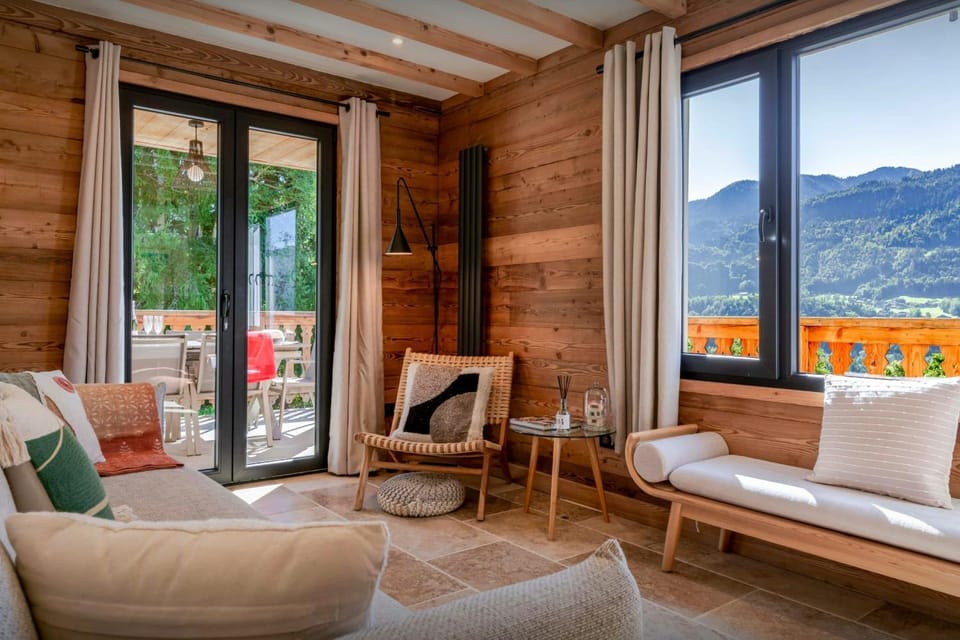 Day, Natural landscape, Winter, View (from property/room), Living room, Seating area, Mountain view