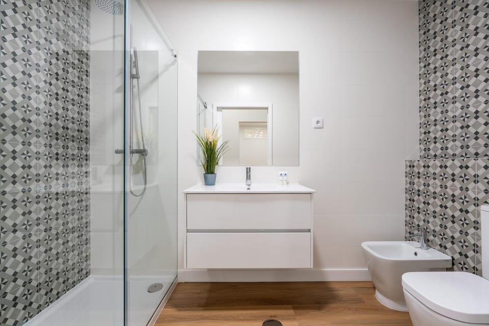 Shower, Bathroom, bidet