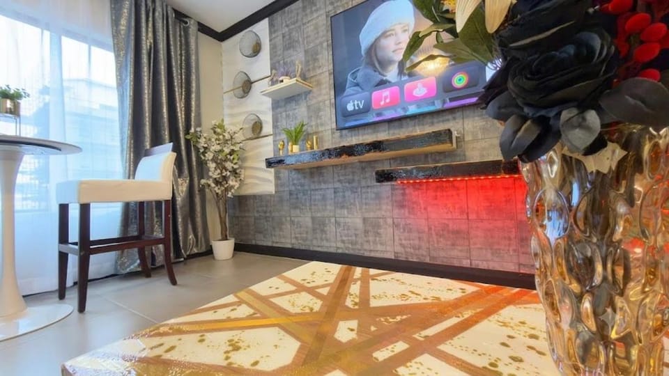 TV and multimedia, Dining area