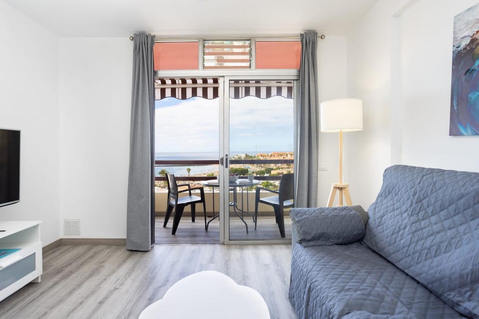 TV and multimedia, Balcony/Terrace, Living room, Seating area, Sea view