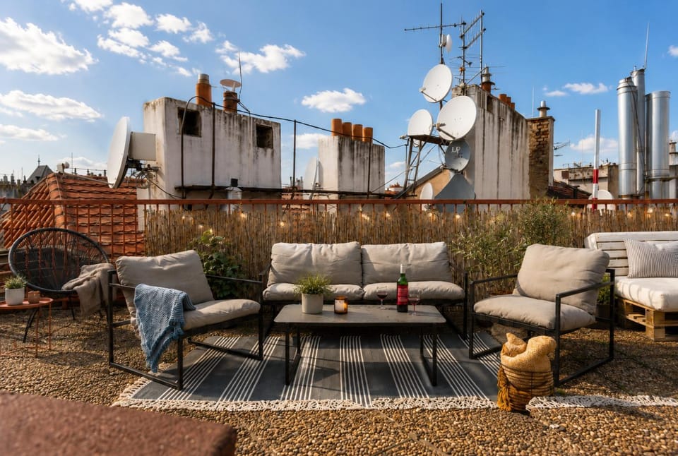 View (from property/room), Balcony/Terrace, Seating area