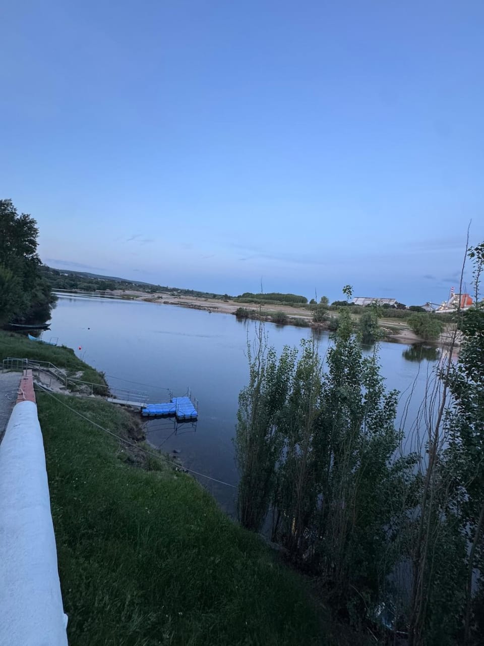 Casa Turquesa Pet-Friendly, Riverfront Home House in Santarém District, Portugal