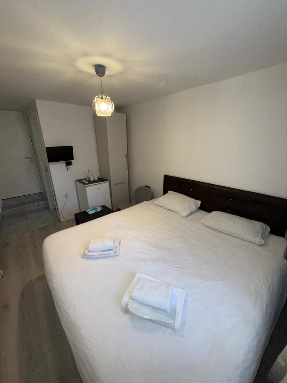 Bed, Photo of the whole room, Bedroom, towels, wardrobe