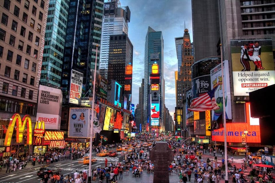 Lavish Columbus Circle Manhattan Apartment by Central Park & Times Square ADULTS ONLY Bed and Breakfast in Midtown