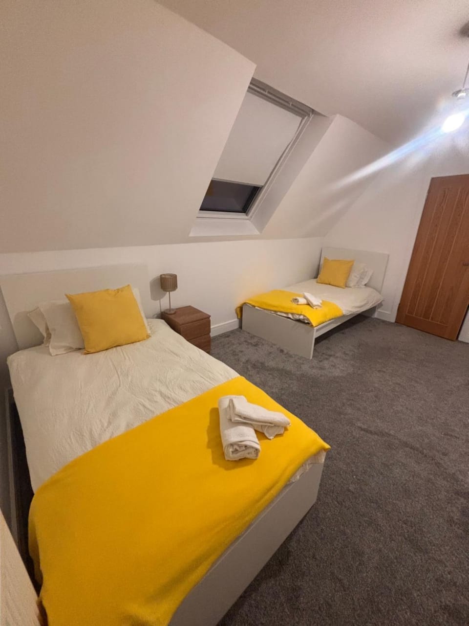 Modern 4BR Getaway House for Families and Groups House in Bristol
