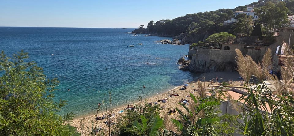Nearby landmark, Natural landscape, Beach