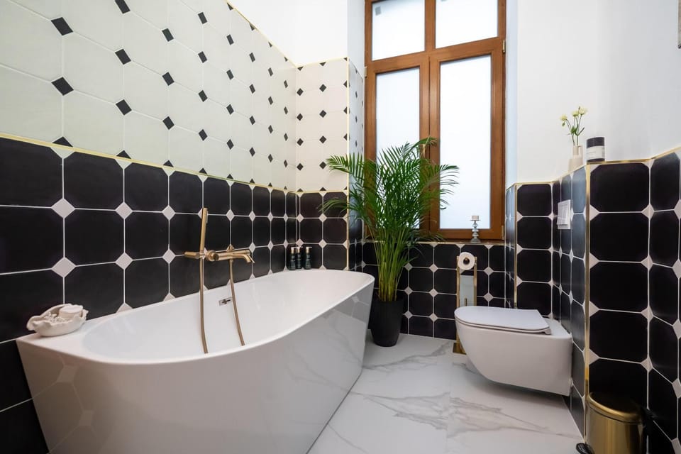 Bathroom, Bath