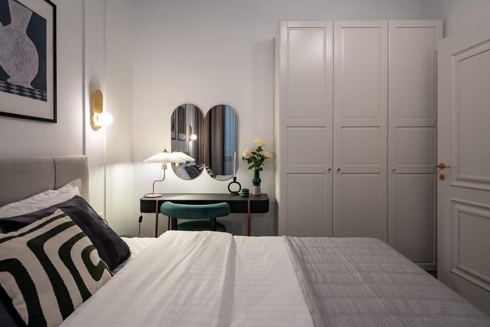 Bed, Bedroom, wardrobe