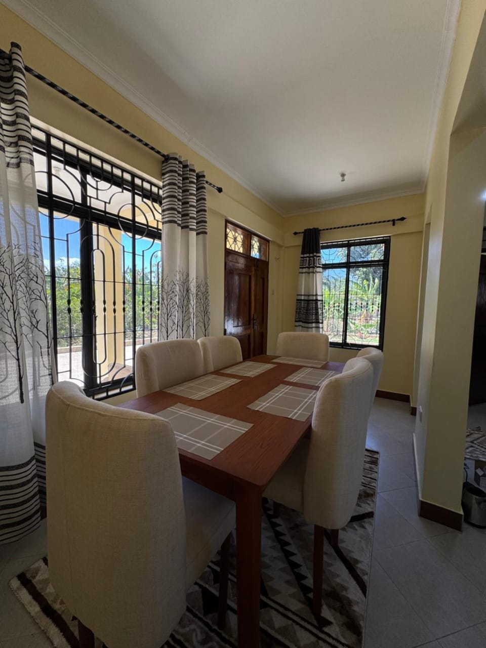 Living room, Dining area
