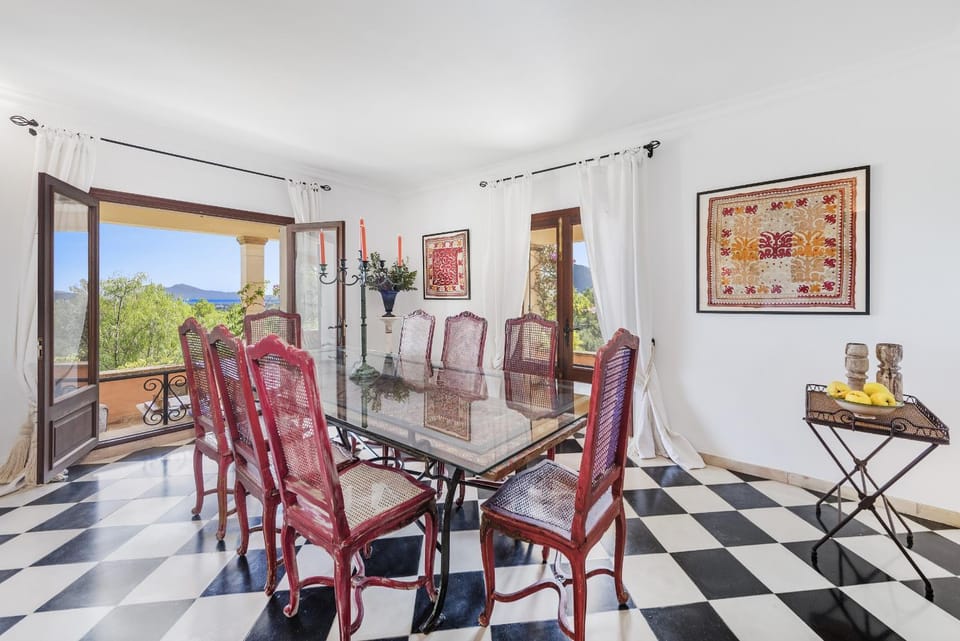 Property building, Living room