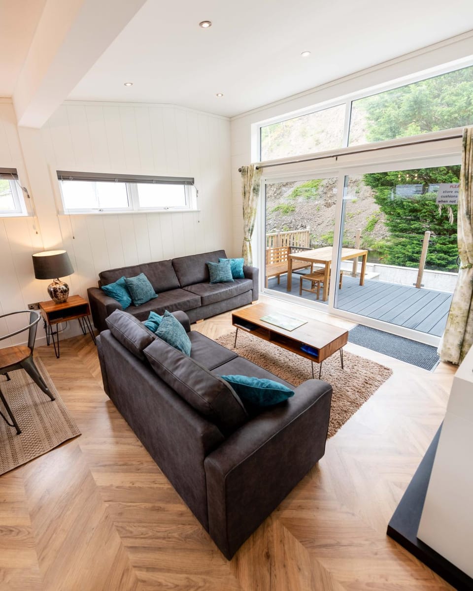 Great Gable Riverside Luxury Lodge Chalet in Keswick