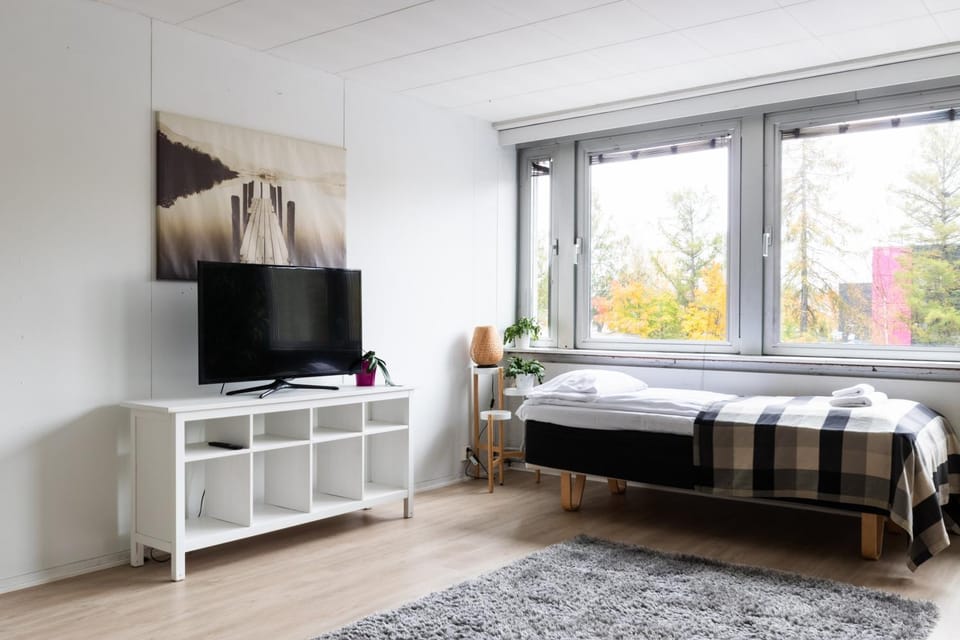 Bed, Living room