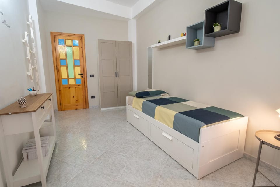 Bed, Bedroom, wardrobe