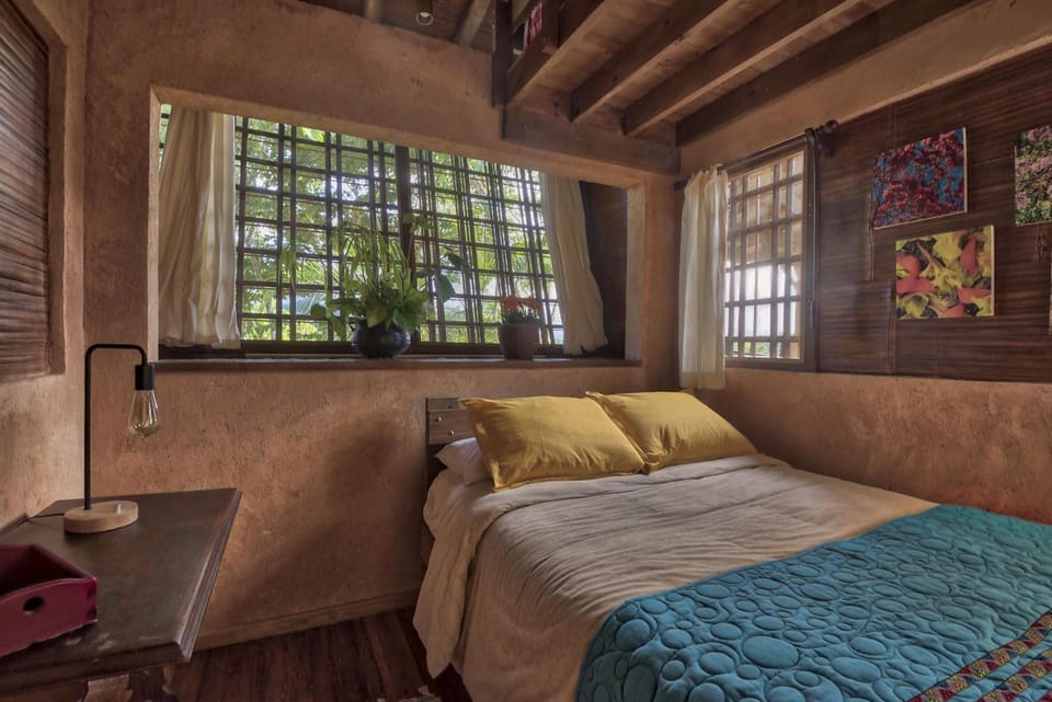 Casa Alma Eco Lodge for 6 | Finca Anjalá House in Bahía Ballena