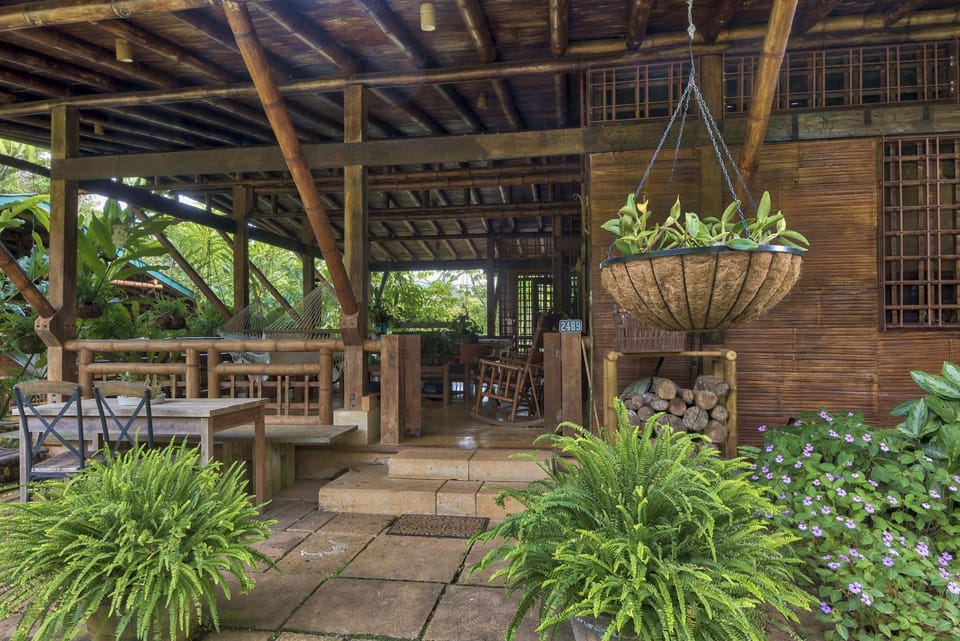 Casa Alma Eco Lodge for 6 | Finca Anjalá House in Bahía Ballena