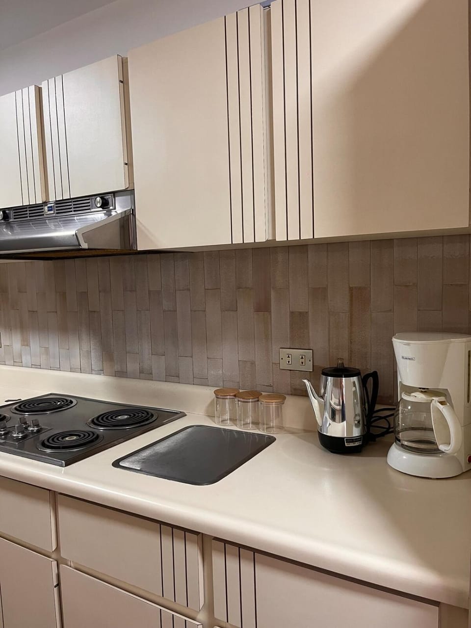 Coffee/tea facilities, Kitchen or kitchenette