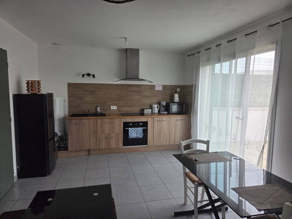 charmant T2 la soie avec place de parking Apartment in Villeurbanne