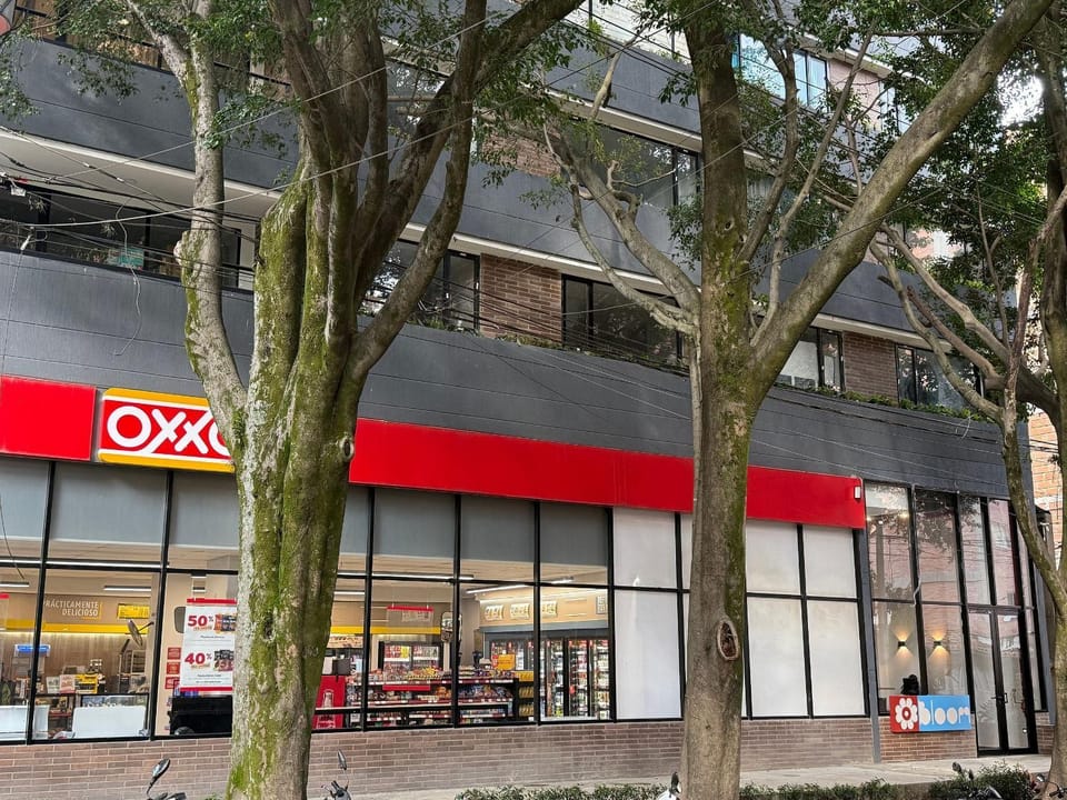 Property building, Supermarket/grocery shop, Shopping Area
