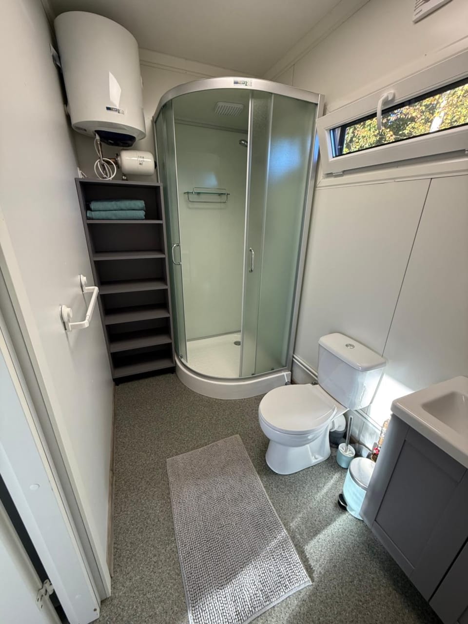 Shower, Toilet, Bathroom