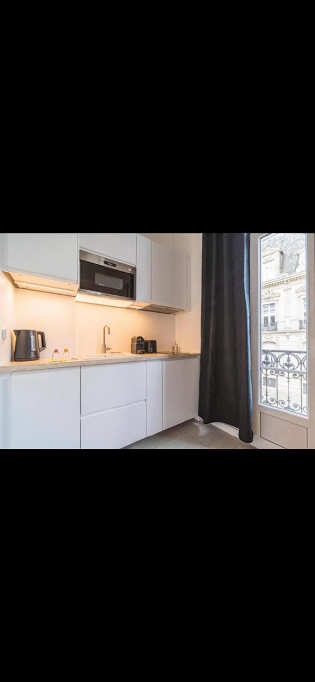 Cathédrale Room's Champagne Apartment in Reims
