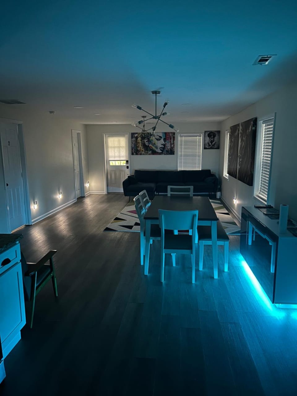 Living room, Dining area