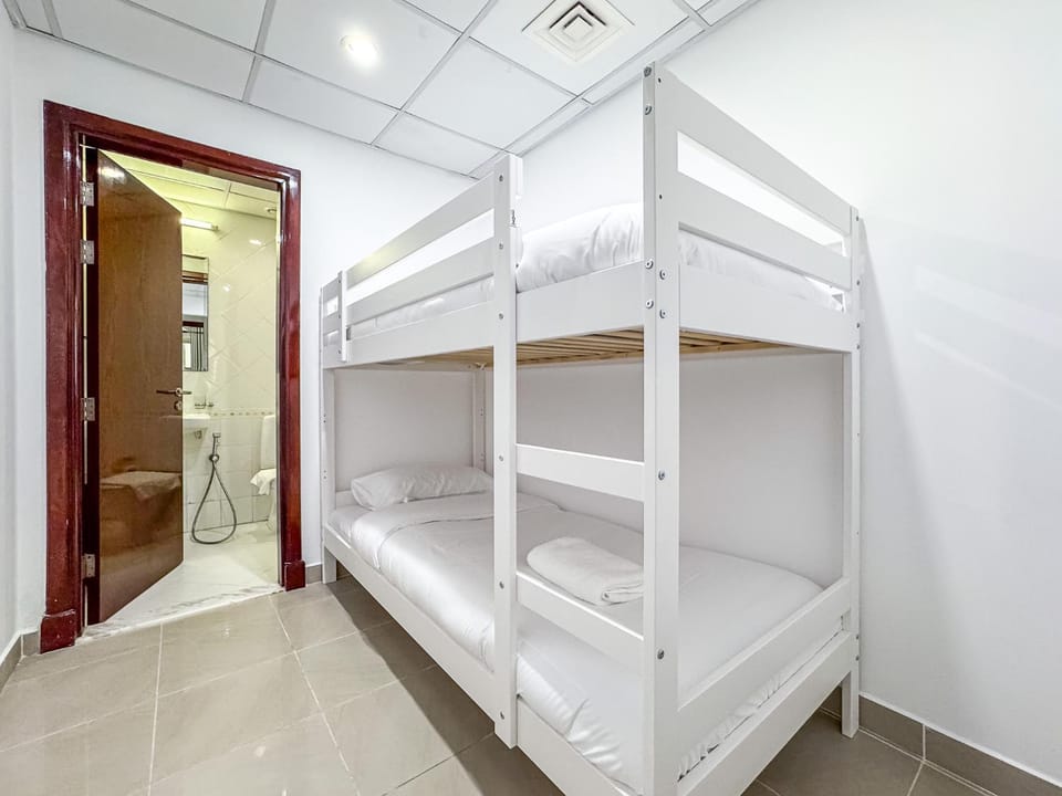 Opal Tower Condos - Dubai Marina Apartment in Dubai