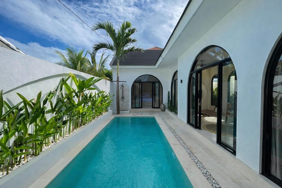 VILLA DAHO Mediterranean Elegance Villa in Bali