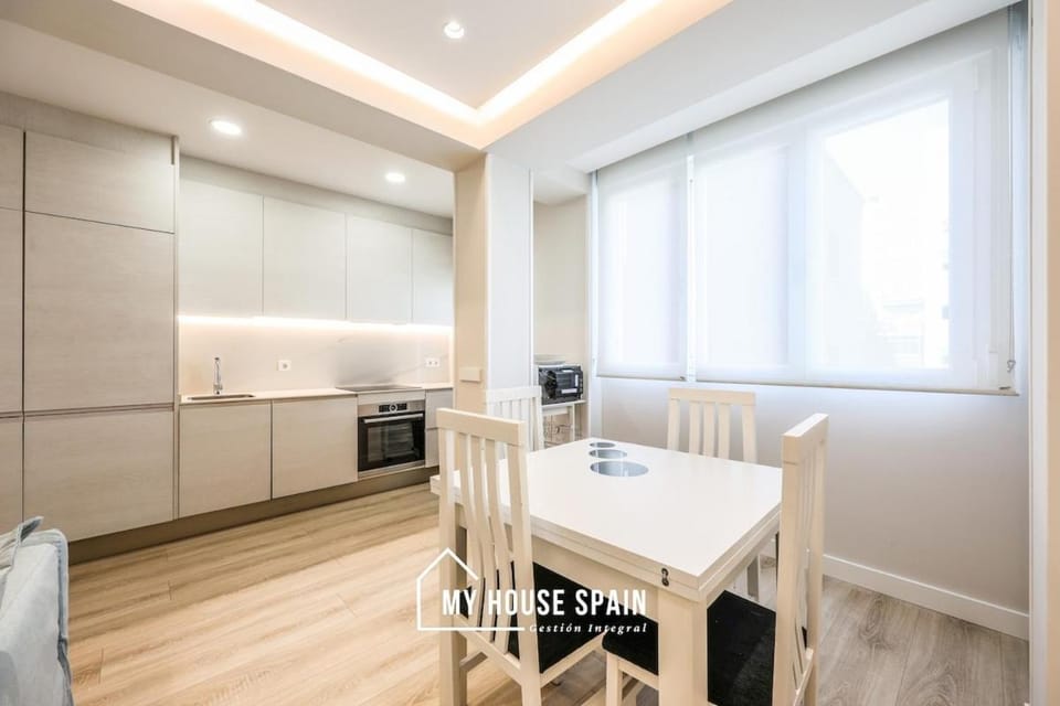 MyHouseSpain - Luz y Espacio junto al Retiro Apartment in Madrid