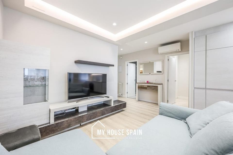 MyHouseSpain - Luz y Espacio junto al Retiro Apartment in Madrid
