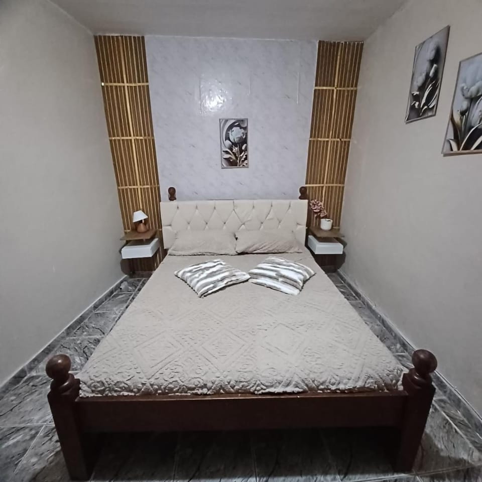 Casa Singela House in Miguel Pereira