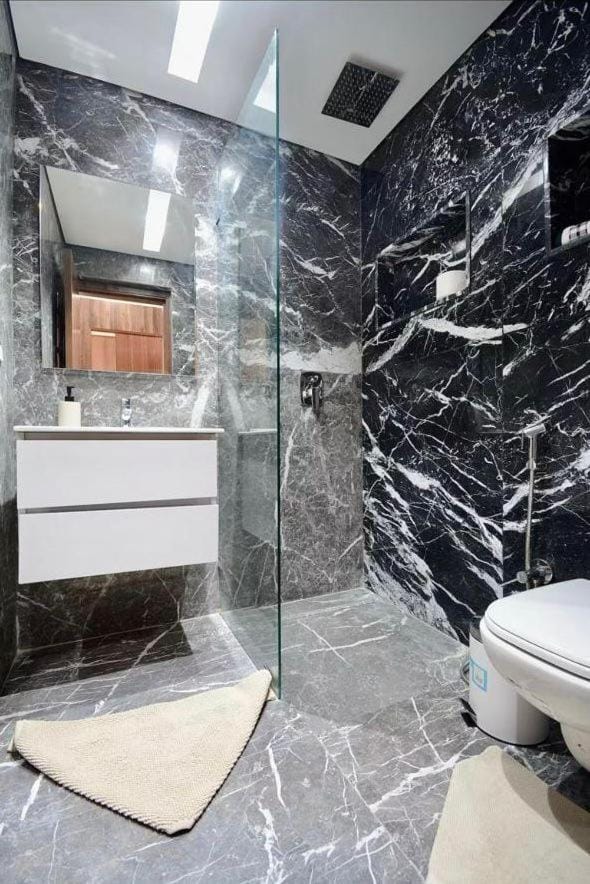 Shower, Toilet, Bathroom
