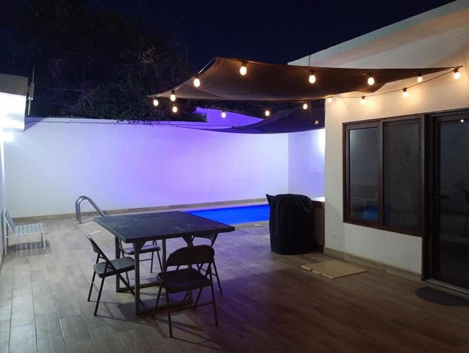 Night, Swimming pool