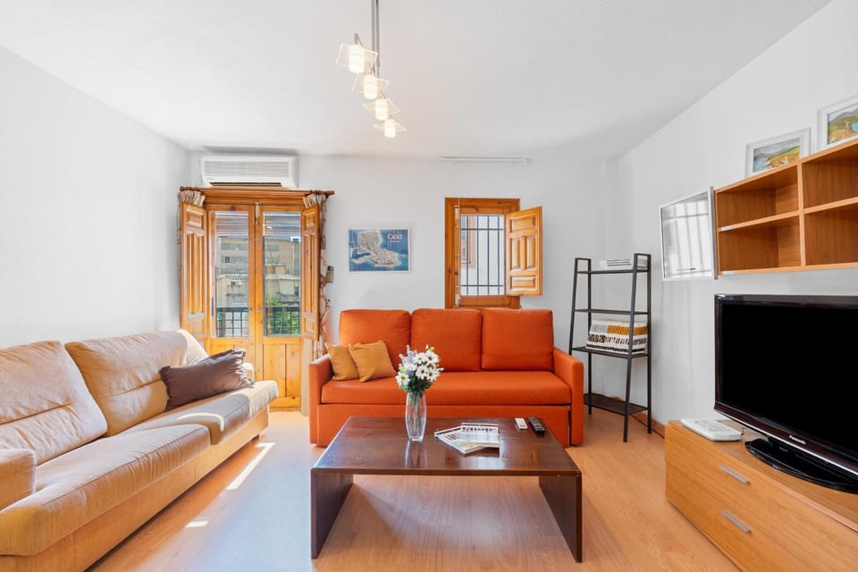 Cozy apartment in the old town - center Apartment in Granada