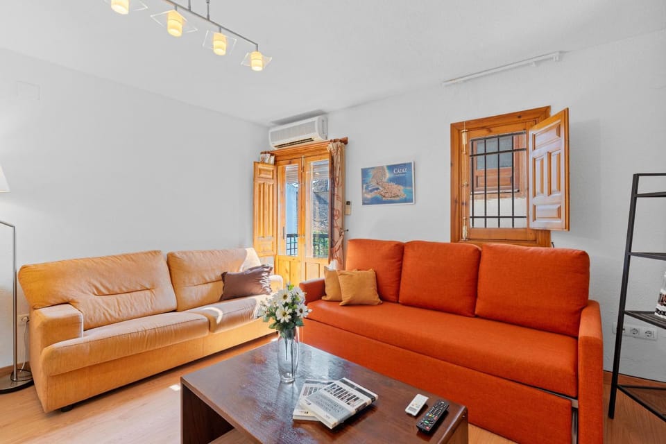 Cozy apartment in the old town - center Apartment in Granada