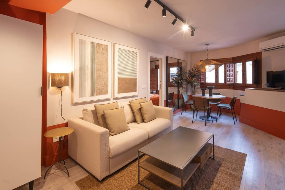 Communal lounge/ TV room, Living room