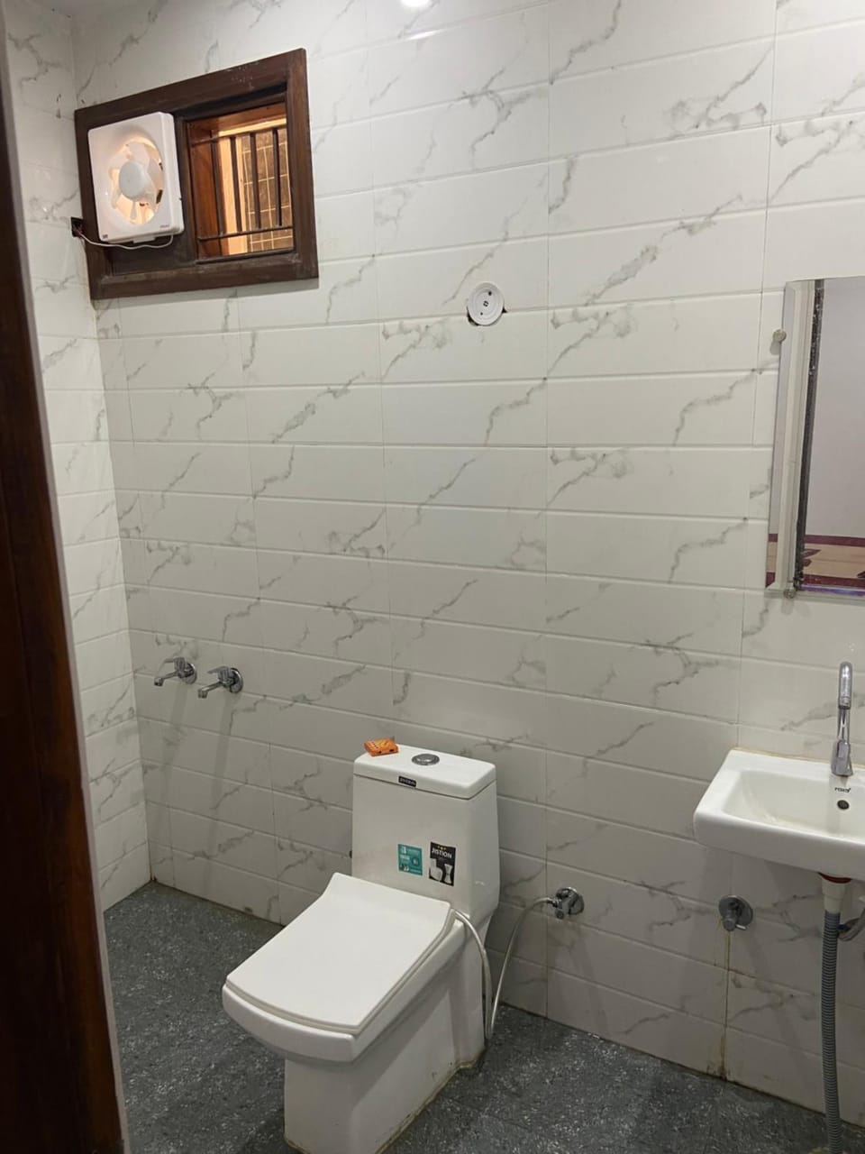 Toilet