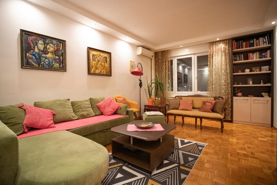 Library, Living room, Seating area