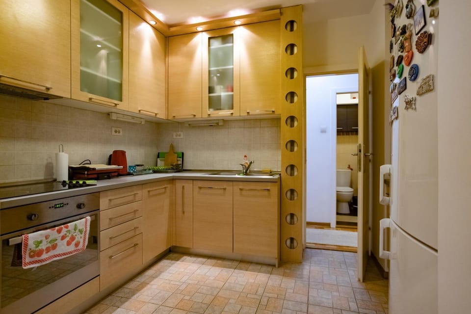 Kitchen or kitchenette, oven, stove, toaster