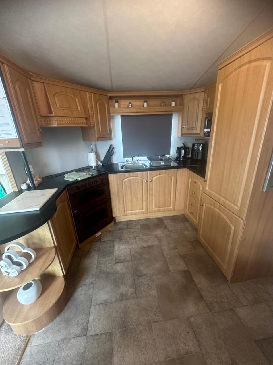 Coffee/tea facilities, Kitchen or kitchenette, oven, pet friendly, stove, toaster