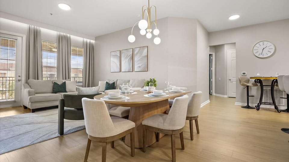 Living room, Dining area