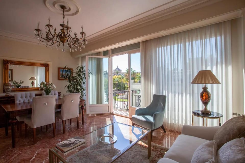 Lounge or bar
