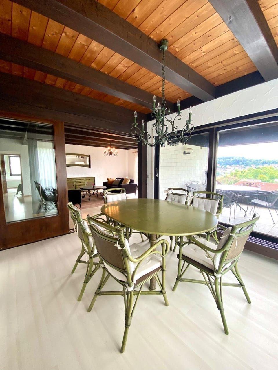 View (from property/room), Seating area, Dining area