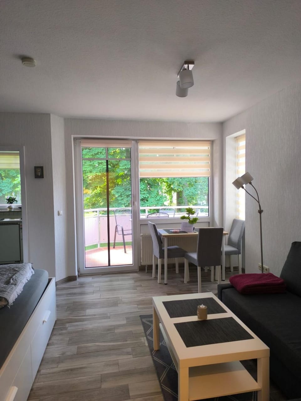 Living room, Seating area, Dining area
