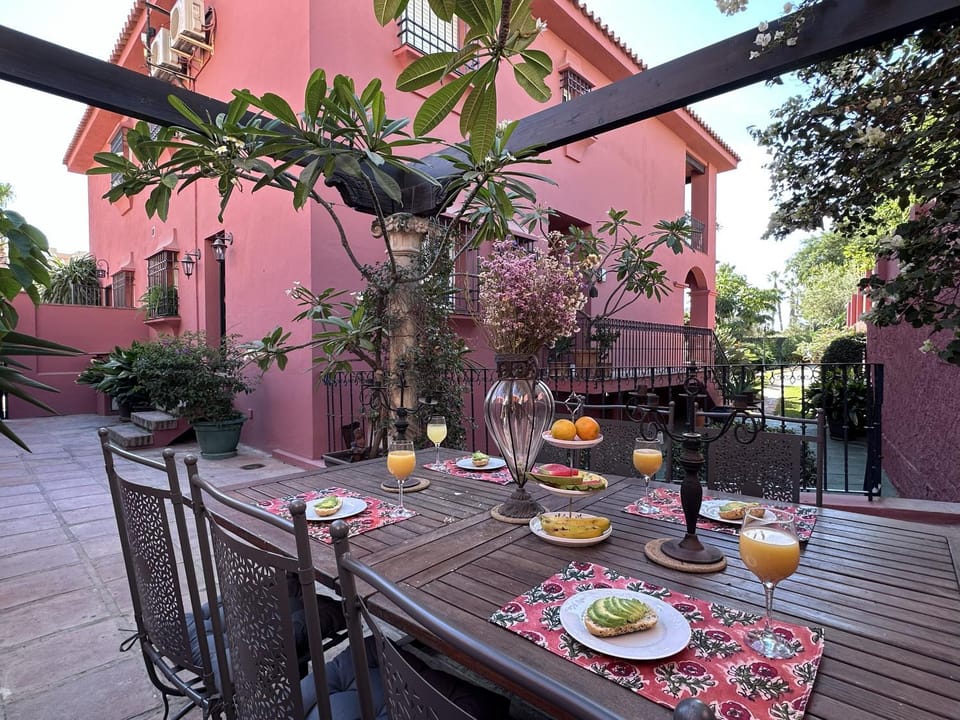 Patio, Balcony/Terrace, Dining area